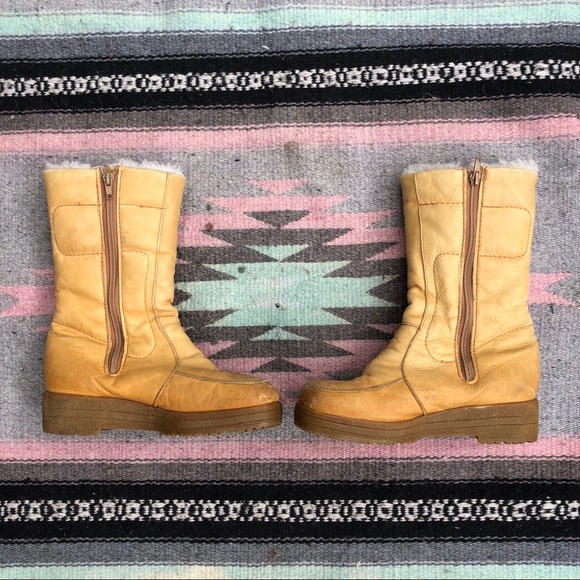⚡️SOLD⚡️ ❄️ 70s Winter Boots 🥶 - Picture 2 of 6
